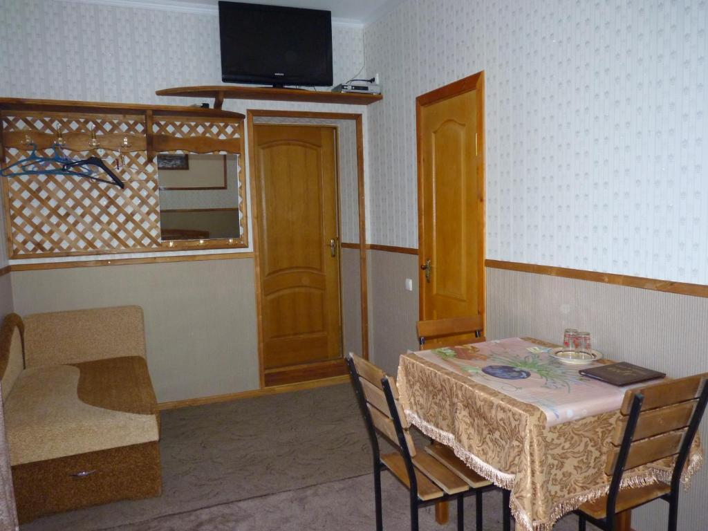 Villa Ruben Kamianets-Podilskyi Room photo